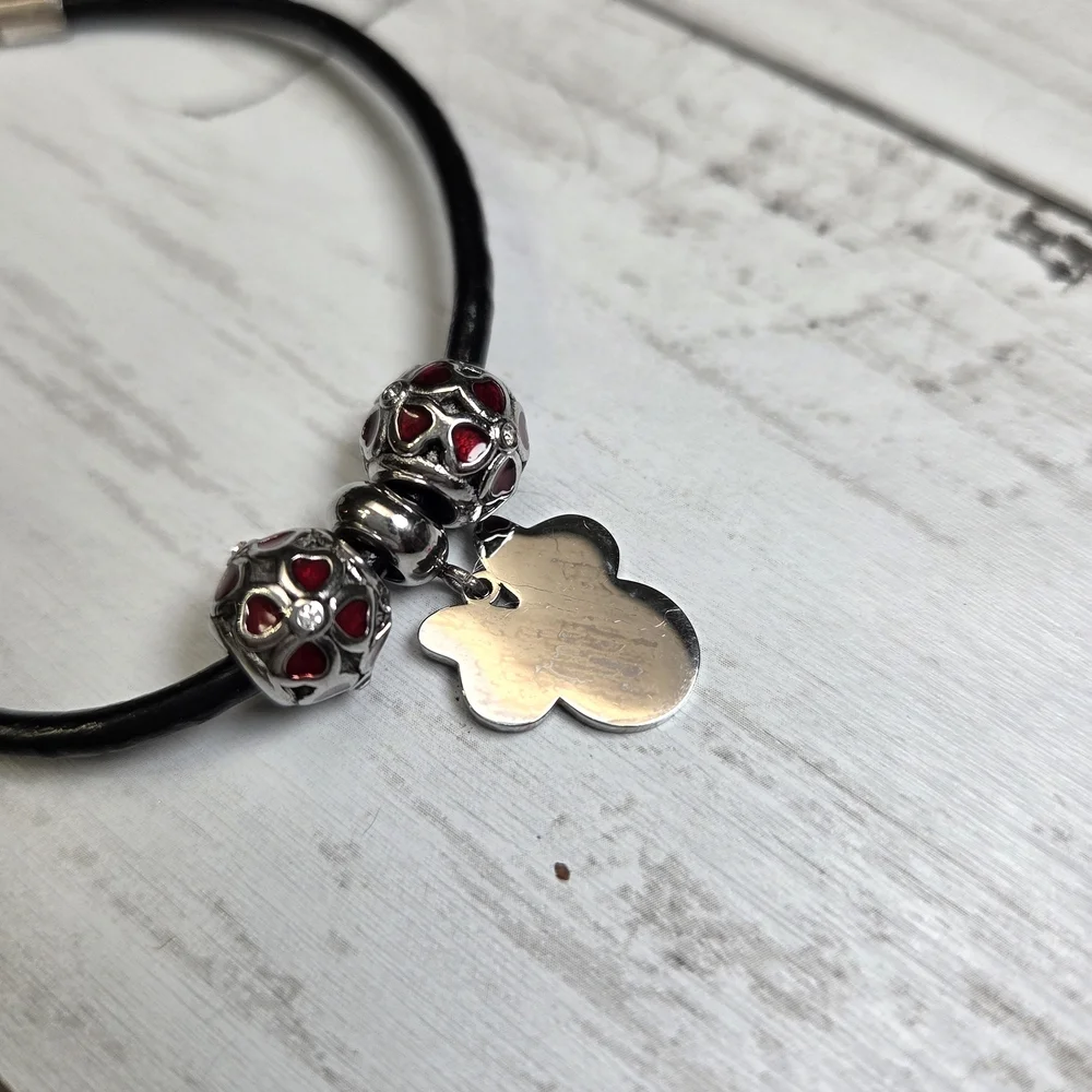 Black and Red Bow Charm Bracelet